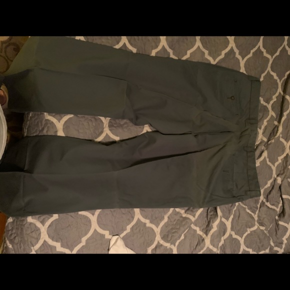 Dockers mens army green khakis - Picture 4 of 5